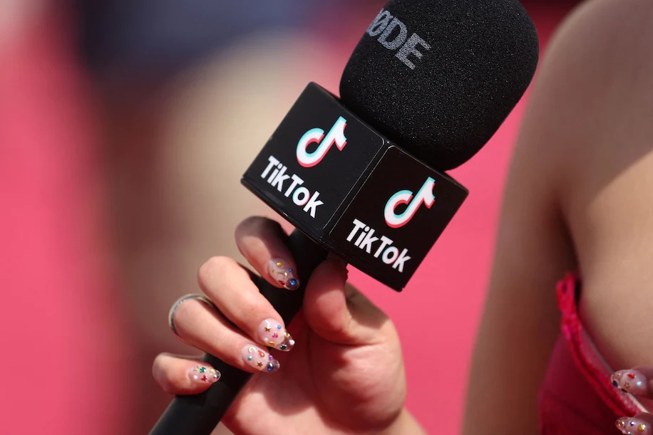 10万美元抢主播 TikTok 亚马逊海外开战