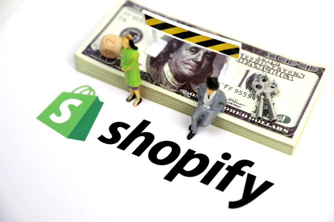 Shopify股东批准1:10拆股计划